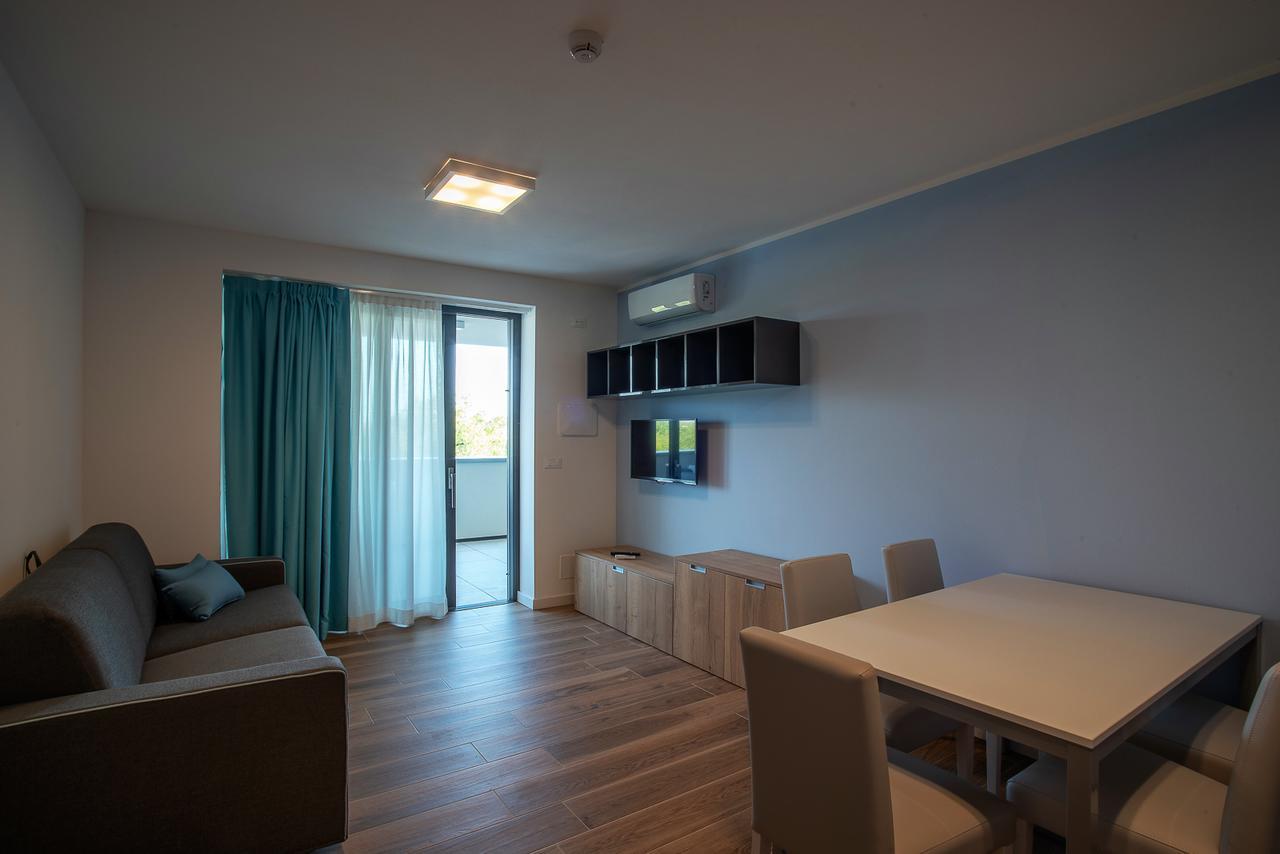 Aparthotel Miramare Grado Exterior foto