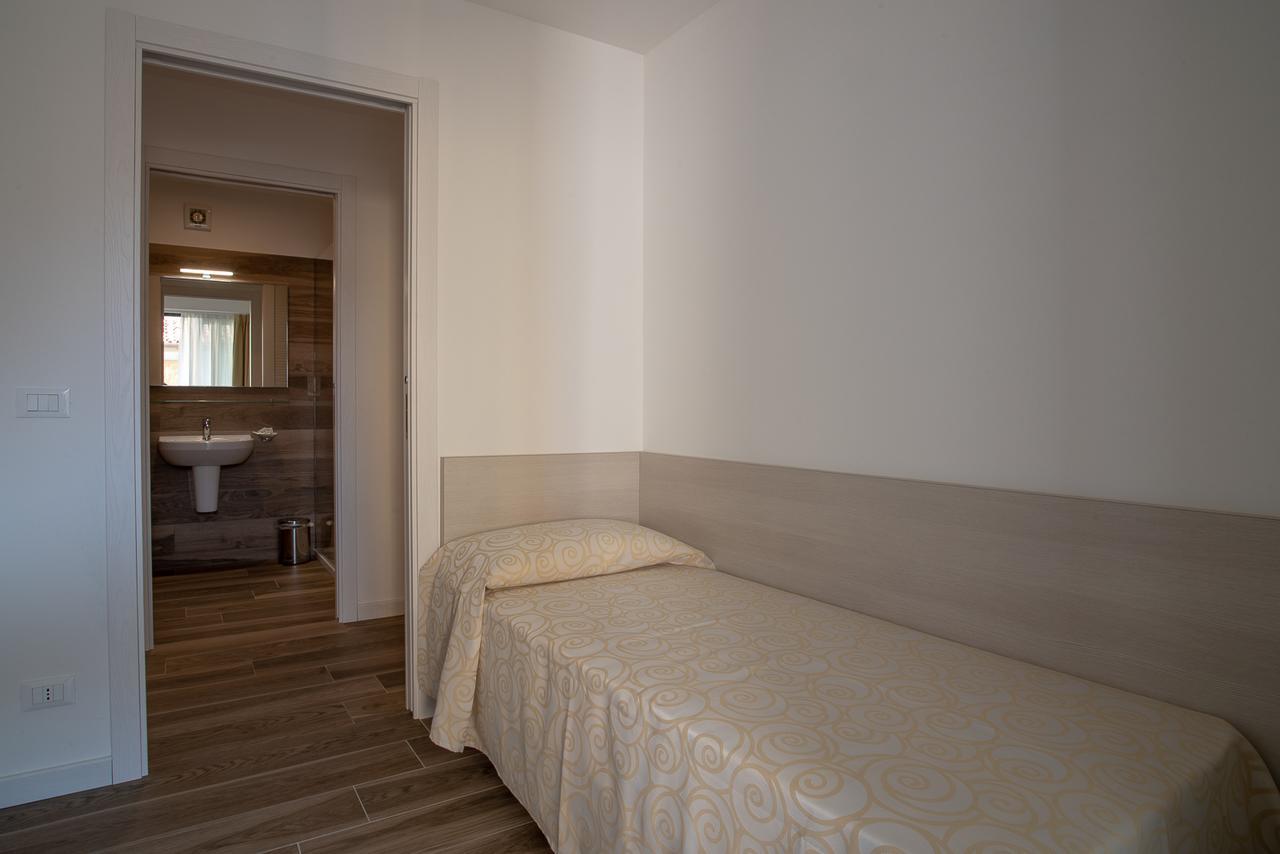Aparthotel Miramare Grado Exterior foto