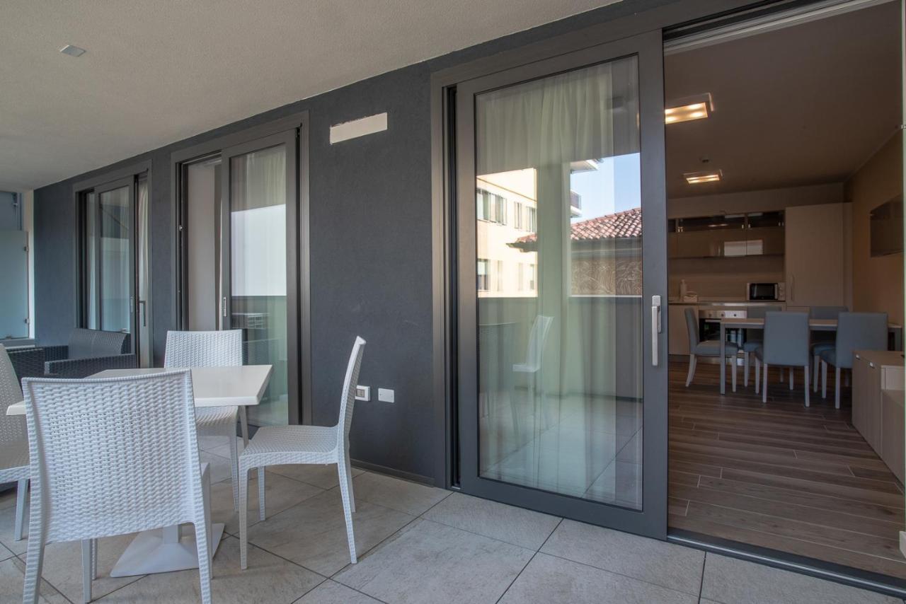 Aparthotel Miramare Grado Exterior foto